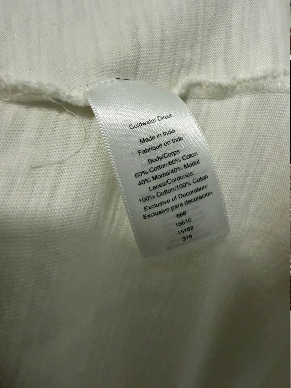 Coldwater Creek Long Sleeve V-Neck 🌺 Floral Embroidered Cream Blouse Size M pet - Picture 4 of 8